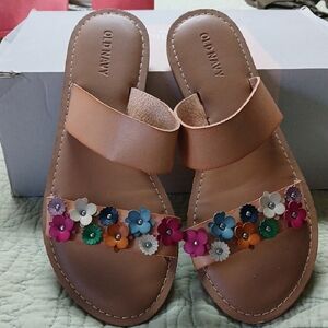 Women's Old Navy Tan Floral Sandals